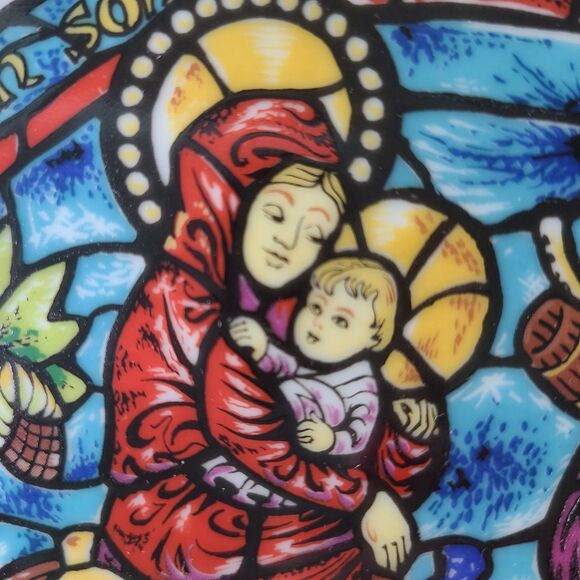 Limoges France Christmas Stained Glass Porcelain Plate Flight Into Egypt 1975 - Picture 3 of 10